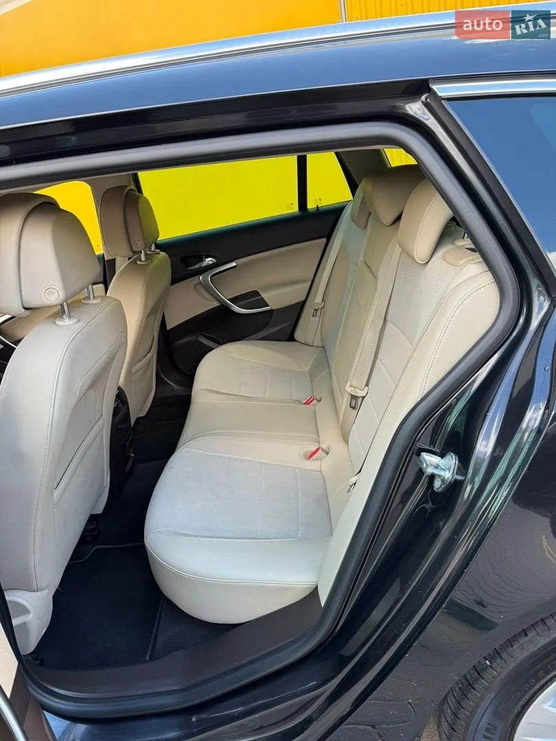2010 Opel Insignia - мініатюра 16