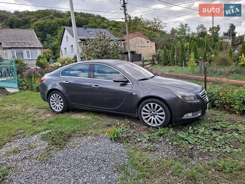 Opel Insignia 2011