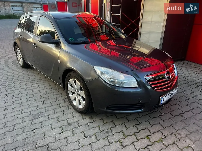 Opel Insignia 2011