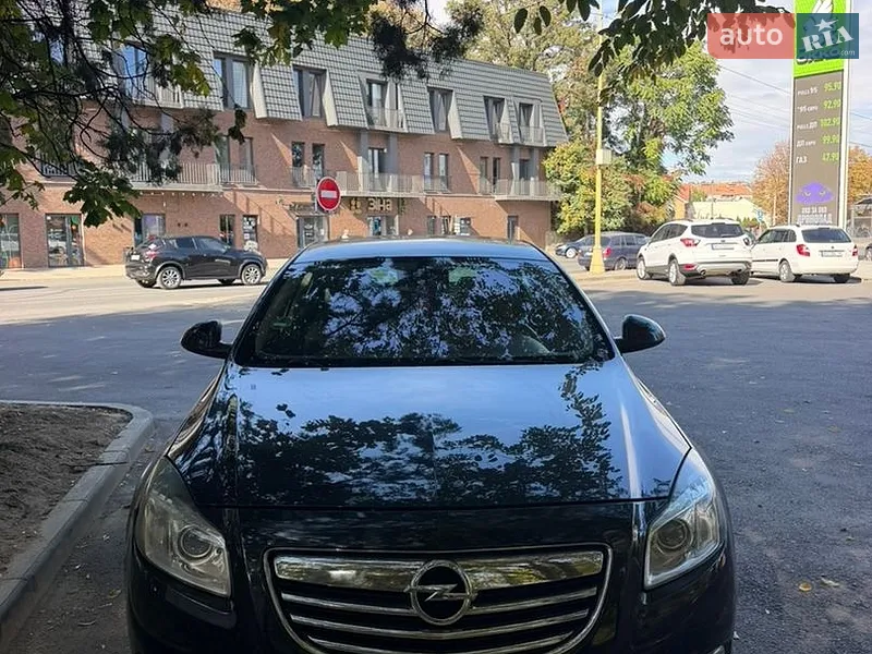 Opel Insignia 2011