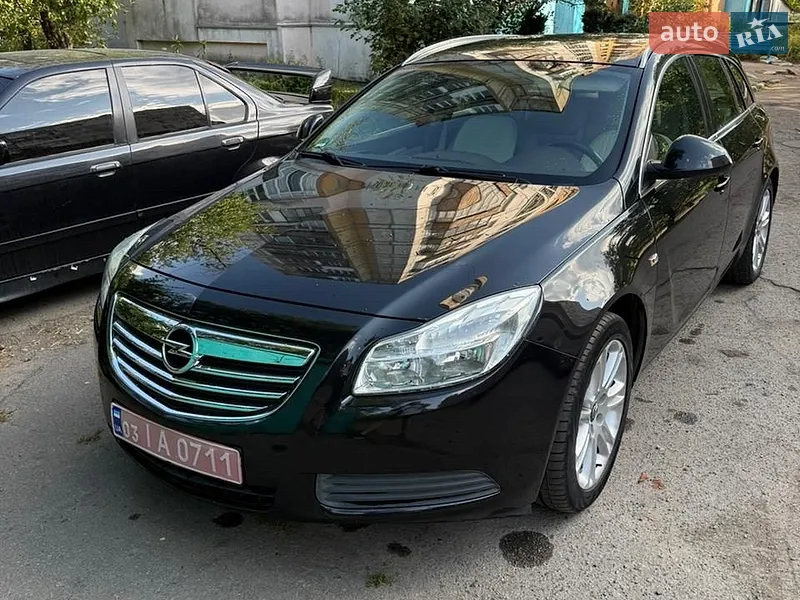 Opel Insignia 2011