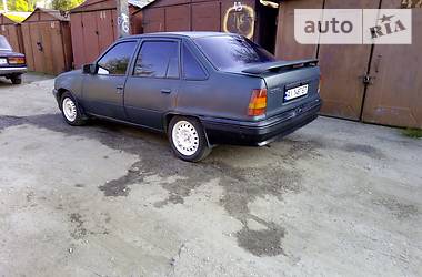 Седан Opel Kadett 1987 в Броварах