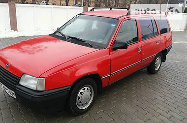 Универсал Opel Kadett 1989 в Черновцах