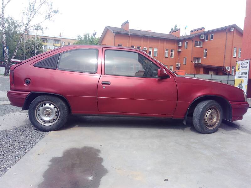 Хетчбек Opel Kadett 1988 в Хмельницькому фото 5 Хетчбек Opel Kadett 1988 в Хмельницькому
