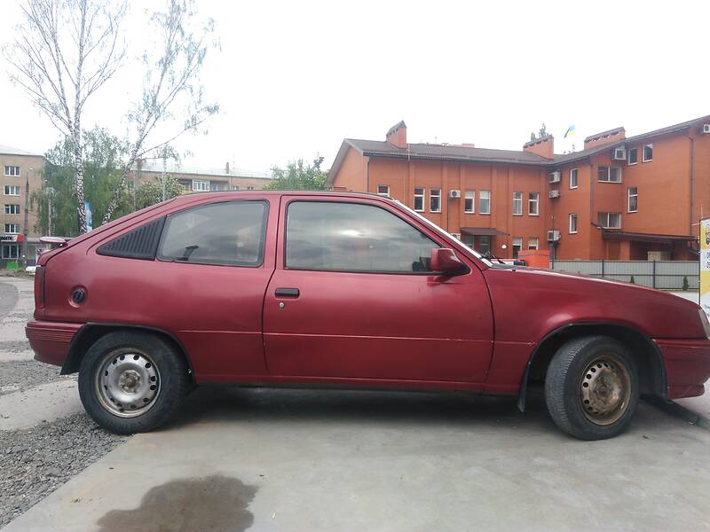 Хетчбек Opel Kadett 1988 в Хмельницькому фото 11 Хетчбек Opel Kadett 1988 в Хмельницькому