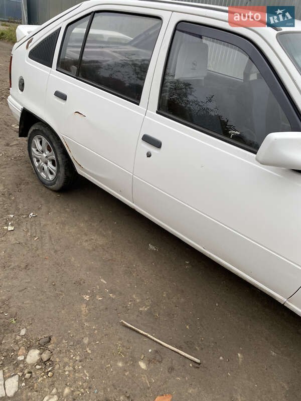 Хетчбек Opel Kadett 1987 в Бориславі