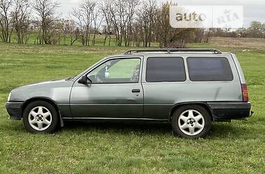 Универсал Opel Kadett 1986 в 