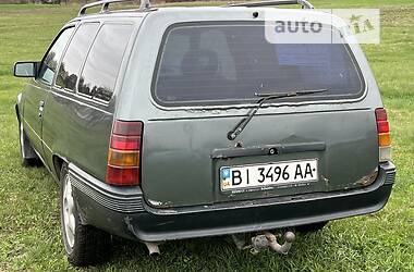 Универсал Opel Kadett 1986 в 