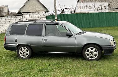 Универсал Opel Kadett 1986 в 