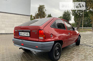 Хэтчбек Opel Kadett 1988 в Тульчине