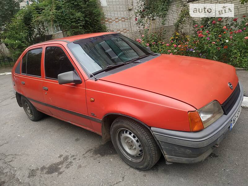Хетчбек Opel Kadett 1990 в Гайсину