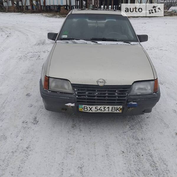 Седан Opel Kadett 1987 в Немирове