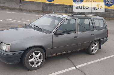 Универсал Opel Kadett 1988 в Виннице