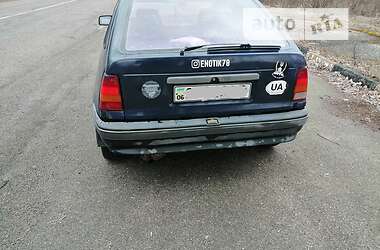 Хэтчбек Opel Kadett 1988 в Овруче