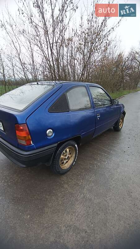 Хэтчбек Opel Kadett 1985 в Ватутино фото 17 Хэтчбек Opel Kadett 1985 в Ватутино