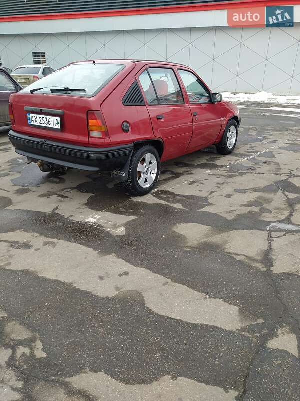 Хэтчбек Opel Kadett 1985 в Харькове