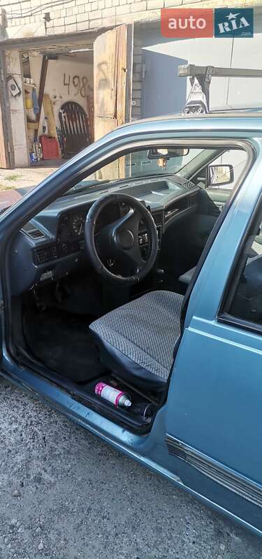 Седан Opel Kadett 1990 в Дніпрі фото 8 Седан Opel Kadett 1990 в Дніпрі