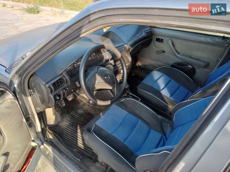 Хетчбек Opel Kadett 1988 в Одесі