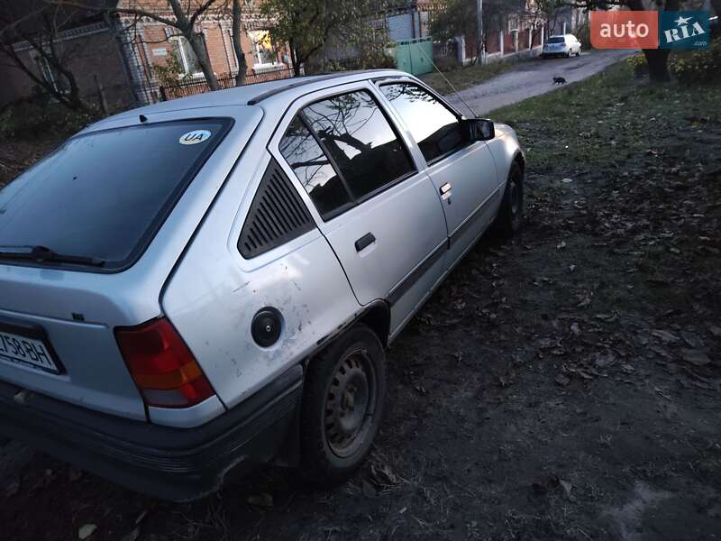 Хэтчбек Opel Kadett 1991 в Бердичеве фото 7 Хэтчбек Opel Kadett 1991 в Бердичеве