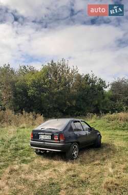 Хэтчбек Opel Kadett 1988 в Полтаве