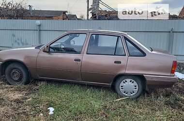 Седан Opel Kadett 1986 в Немирове