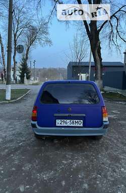 Універсал Opel Kadett 1990 в Чернівцях