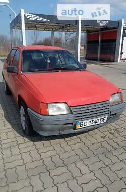 Седан Opel Kadett 1987 в Стрые
