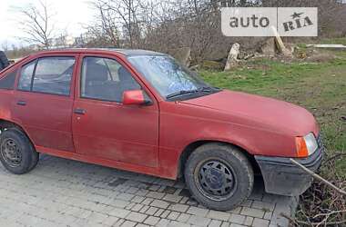 Хэтчбек Opel Kadett 1985 в Южном