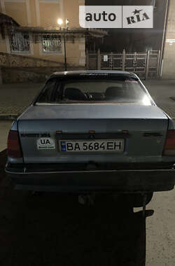 Седан Opel Kadett 1989 в Тальному