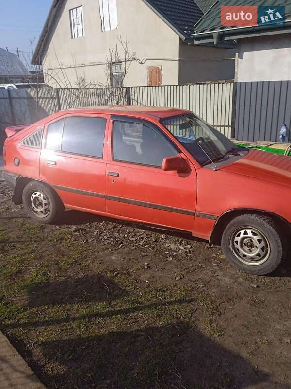 Хэтчбек Opel Kadett 1987 в Ковеле