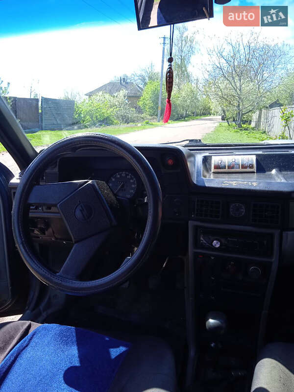 Хетчбек Opel Kadett 1988 в Куликівці
