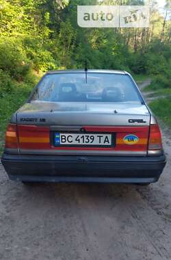Седан Opel Kadett 1990 в Кам'янці-Бузькій