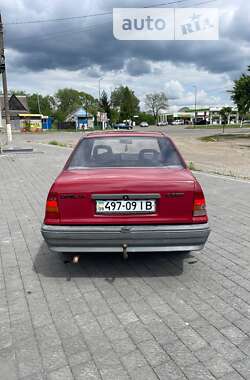Седан Opel Kadett 1990 в Коломые