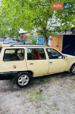Универсал Opel Kadett 1989 в 