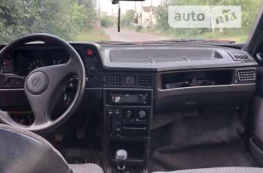 Седан Opel Kadett 1991 в Житомире