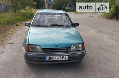 Седан Opel Kadett 1987 в Сумах