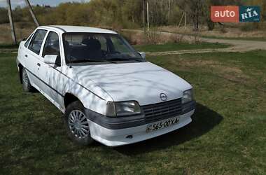 Седан Opel Kadett 1986 в Харкові