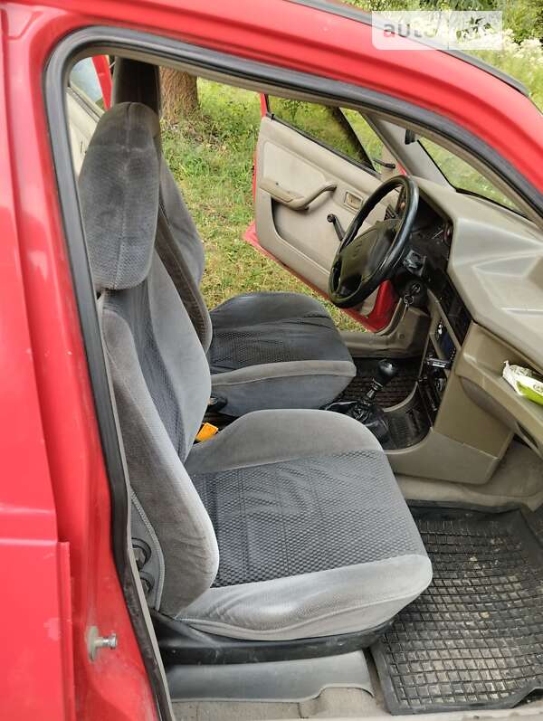 Седан Opel Kadett 1990 в Обертине