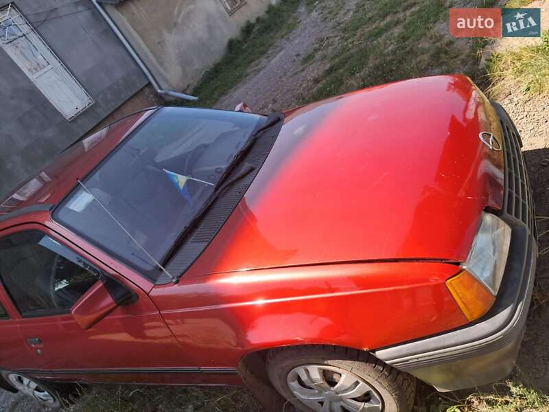Хетчбек Opel Kadett 1988 в Коломиї фото 3 Хетчбек Opel Kadett 1988 в Коломиї