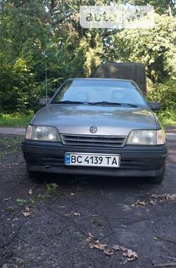 Седан Opel Kadett 1990 в Кам'янці-Бузькій