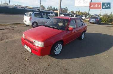 Седан Opel Kadett 1989 в Сумах