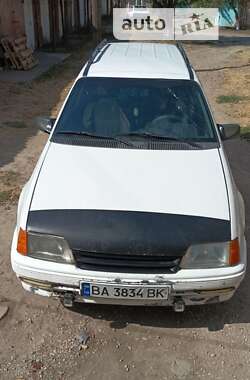 Универсал Opel Kadett 1986 в Александрие