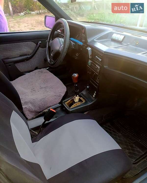 Седан Opel Kadett 1991 в Шполе фото 9 Седан Opel Kadett 1991 в Шполе