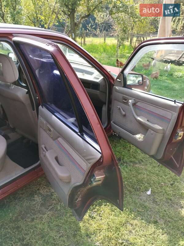 Седан Opel Kadett 1990 в Староконстантинове