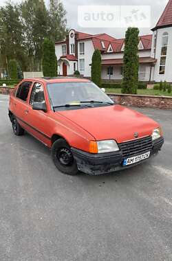 Хэтчбек Opel Kadett 1988 в Барашевке