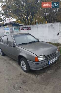 Хэтчбек Opel Kadett 1990 в Киеве