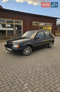 Хетчбек Opel Kadett 1988 в Чемерівцях