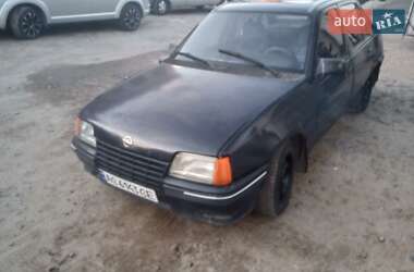 Седан Opel Kadett 1987 в Славуте