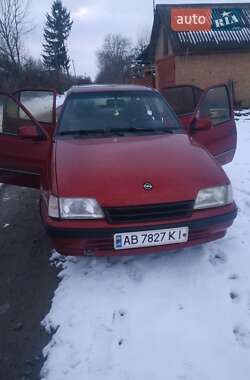 Хэтчбек Opel Kadett 1988 в Брацлаве