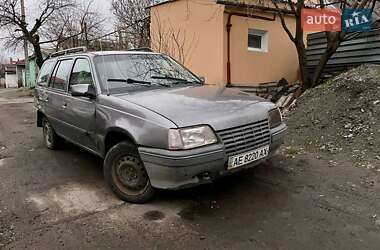 Универсал Opel Kadett 1988 в Днепре